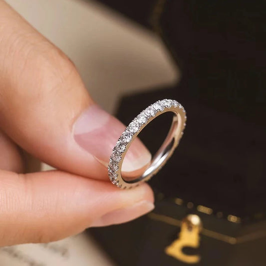 Bague Moissanite Éternelle