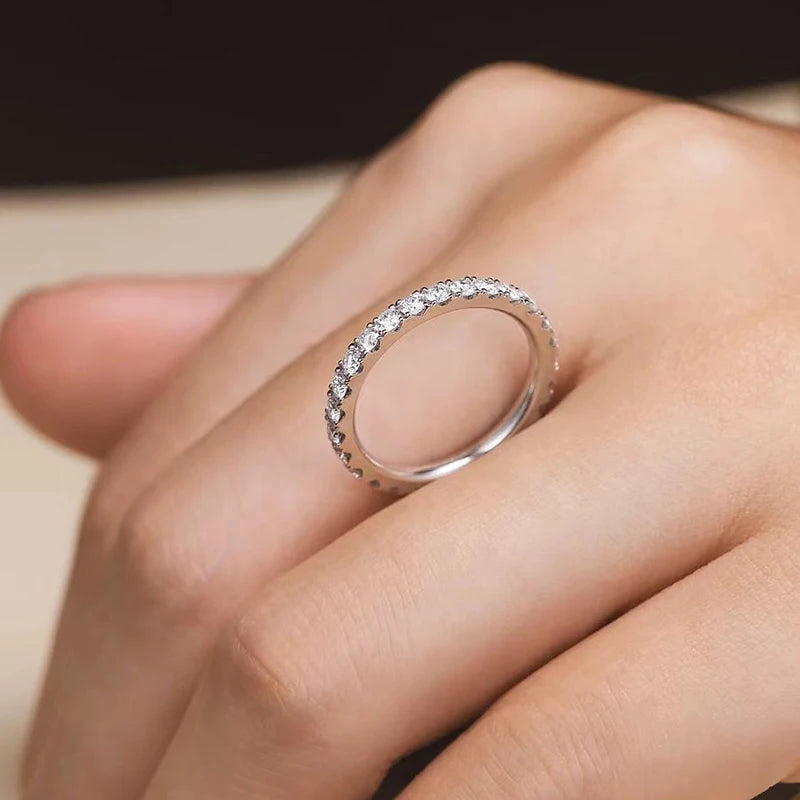 Bague Moissanite Éternelle